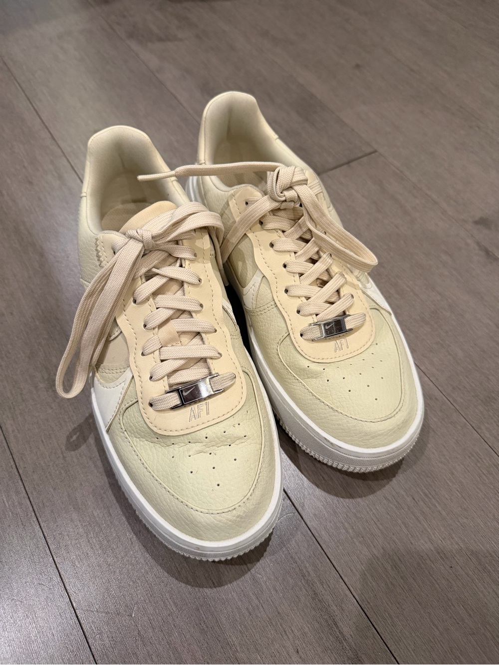Nike Air Force 1 - Ivory and White